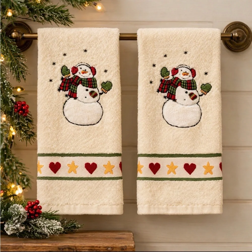 Vintage Christmas Hand Towels Set of 2 Embroidered Snowman Holiday Bathroom